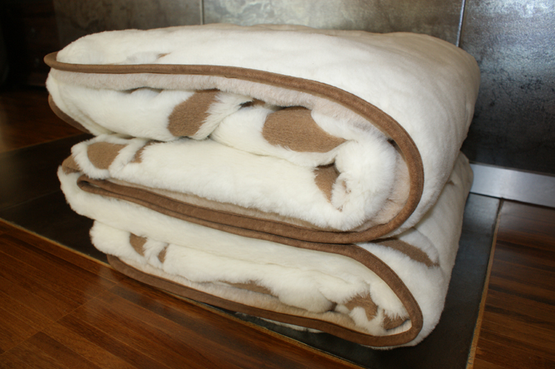 KOŁDRA WEŁNIANA KASZMIR RÓŻA + CAMEL JASNY 240x200