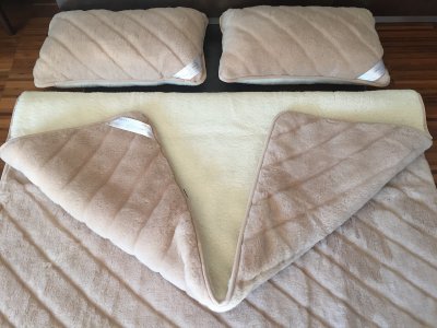 POŚCIEL WEŁNIANA CAMEL CAPPUCCINO PASY + MERYNOS TUMBLER 160x200 + MATERAC