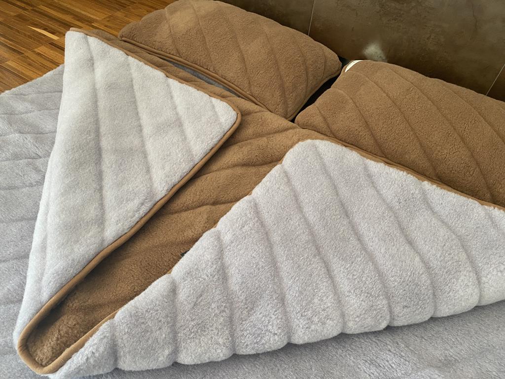 POŚCIEL WEŁNIANA ALPAKA SILVER PASY + CAMEL CIEMNY PASY 180x200 + PODKŁAD