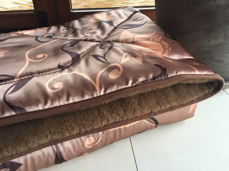 KOŁDRA WEŁNIANA CAMEL KWIAT LOTOSU 220x200