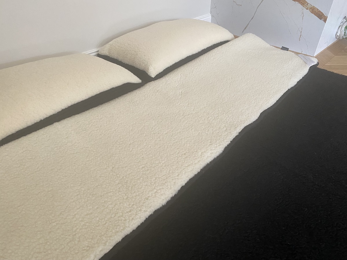 POŚCIEL WEŁNIANA MERYNOS TUMBLER CZARNY + TUMBLER 160X200 + MATERAC