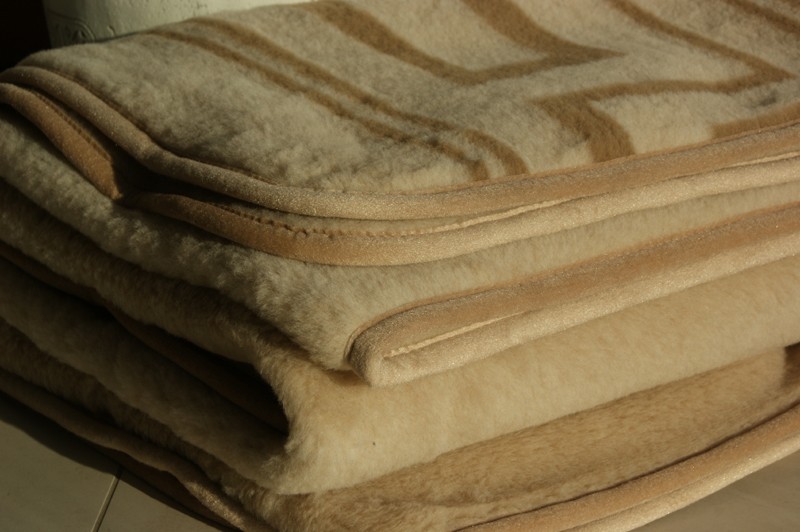 KOC WEŁNIANY CAMEL CAPPUCCINO GREKA JASNY 160x200