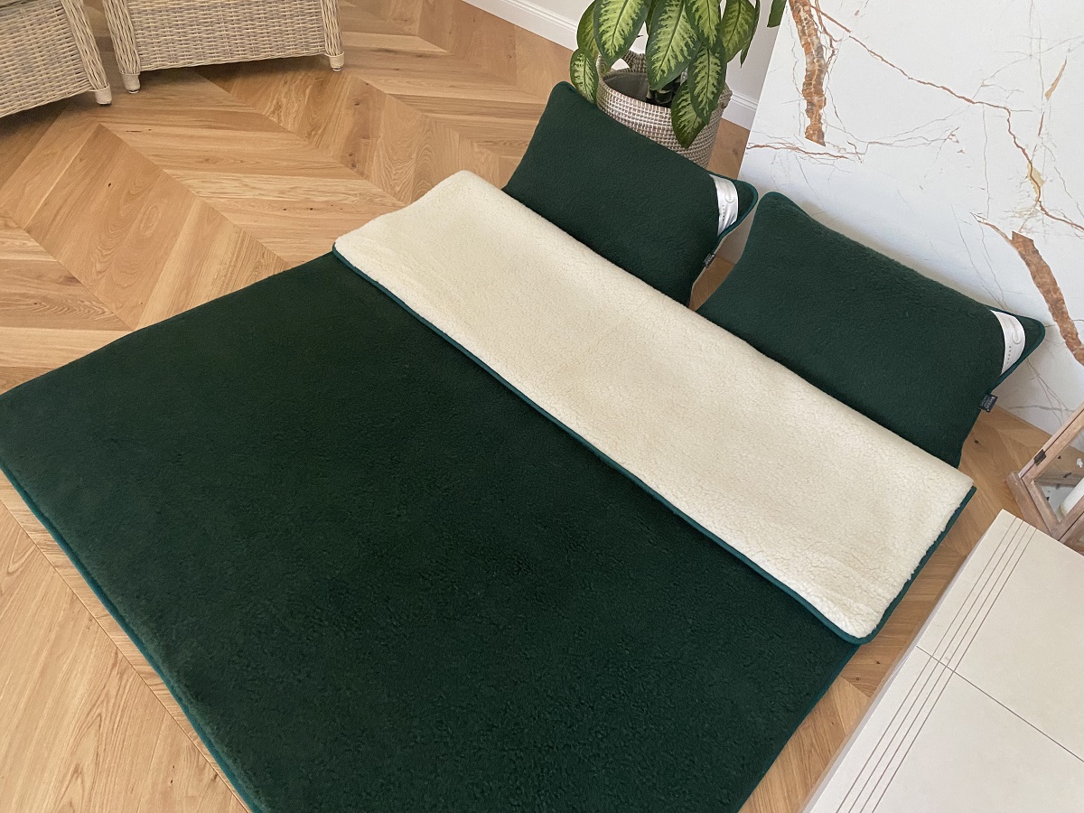 POŚCIEL WEŁNIANA MERYNOS TUMBLER MOCNA ZIELEŃ + TUMBLER 160X200