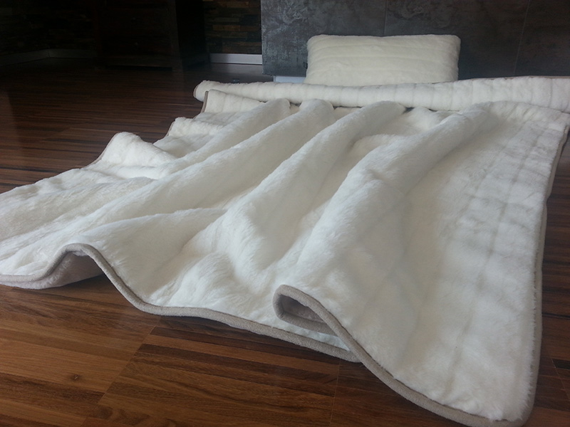 POŚCIEL Z WEŁNY CAMEL JASNY CAPPUCCINO + KASZMIR LUX PASY 140x200
