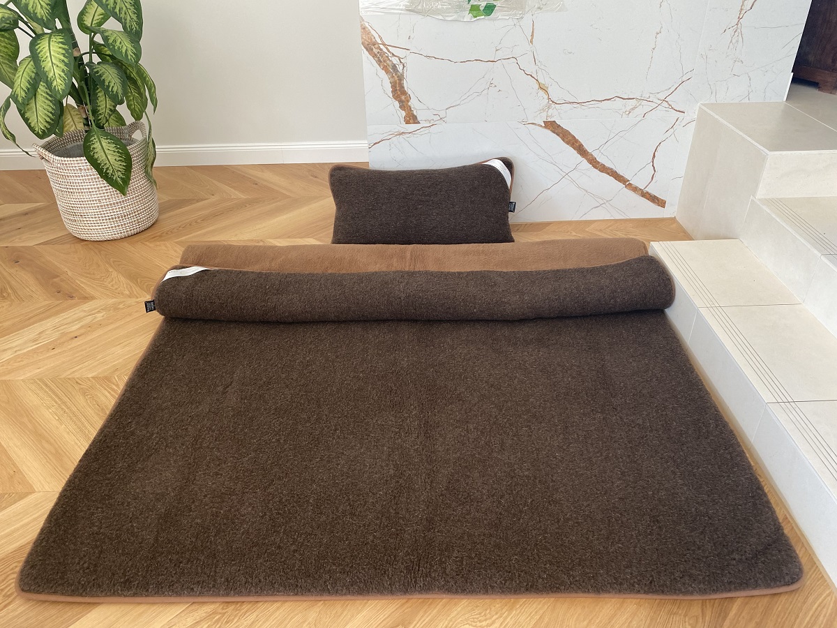 POŚCIEL Z WEŁNY MERYNOS SYBERIA DZIKI BRĄZ + CAMEL CIEMNY 140X200 + MATERAC