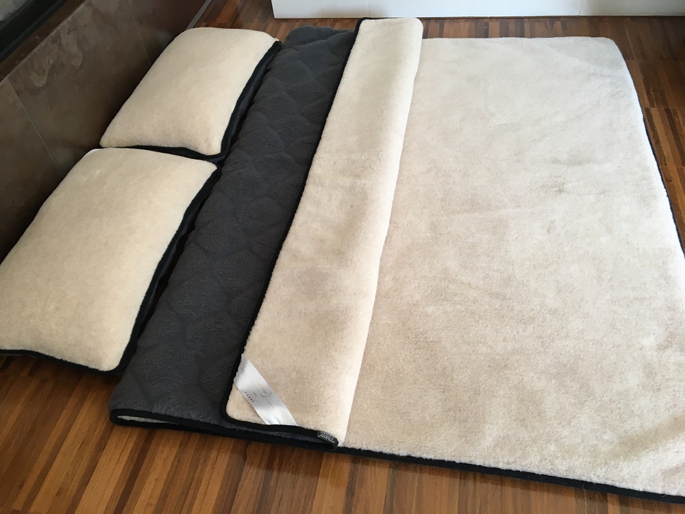 POŚCIEL WEŁNIANA ALPAKA CIEMNA CARO + CAMEL JASNY 240x200 + MATERAC