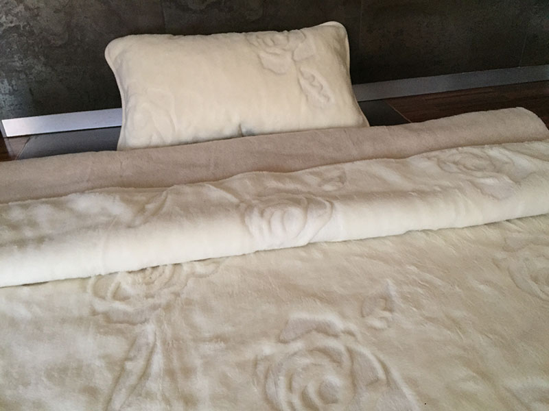 POŚCIEL Z WEŁNY CAMEL CAPPUCCINO + KASZMIR RÓŻA 140x200 + PODKŁAD