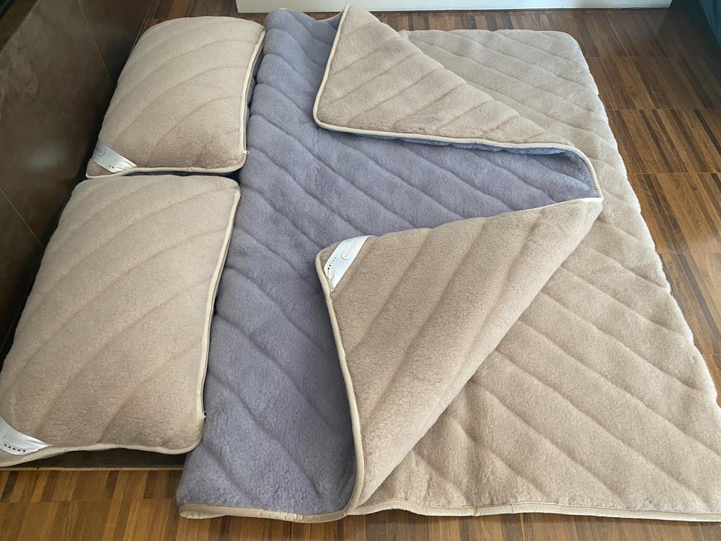 POŚCIEL WEŁNIANA ALPAKA ALPINA PASY + CAMEL JASNY PASY 220x200