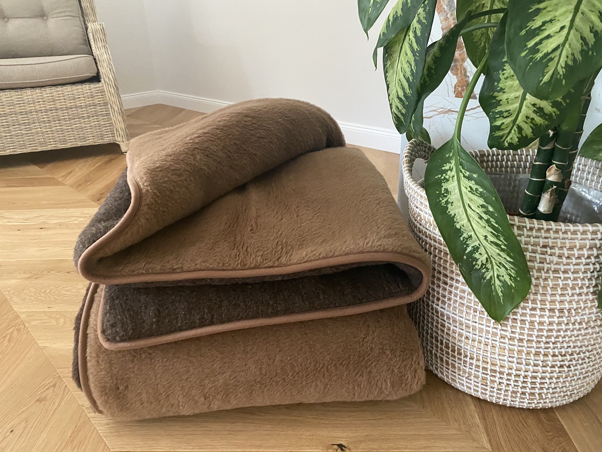 KOŁDRA WEŁNIANA MERYNOS SYBERIA DZIKI BRĄZ + CAMEL CIEMNY 200X200