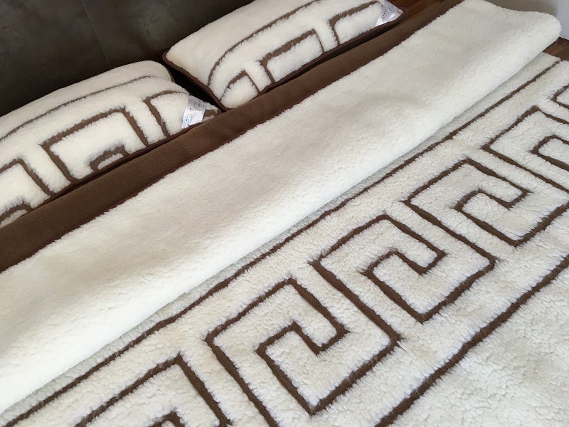 POŚCIEL WEŁNIANA CAMEL CIEMNY + MERYNOS TUMBLER GREKA 160x200