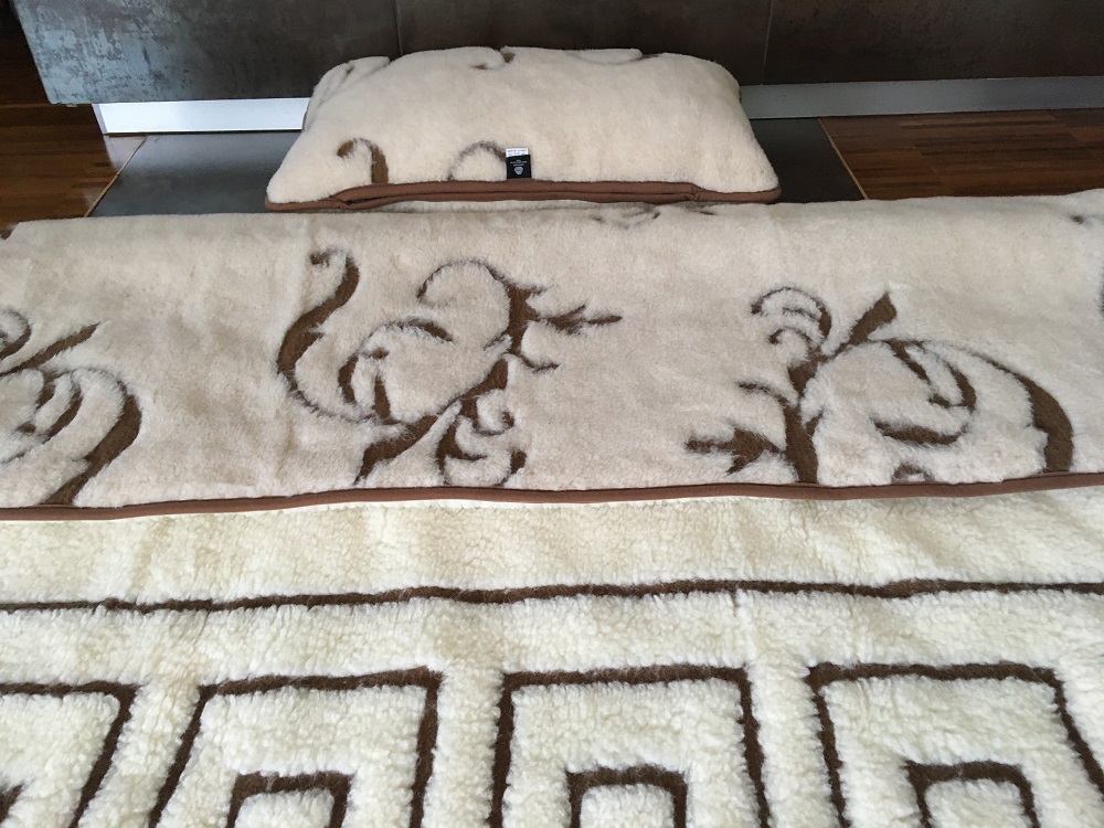POŚCIEL WEŁNIANA CAMEL BOHO + MERYNOS TUMBLER GREKA 140x200 + MATERAC