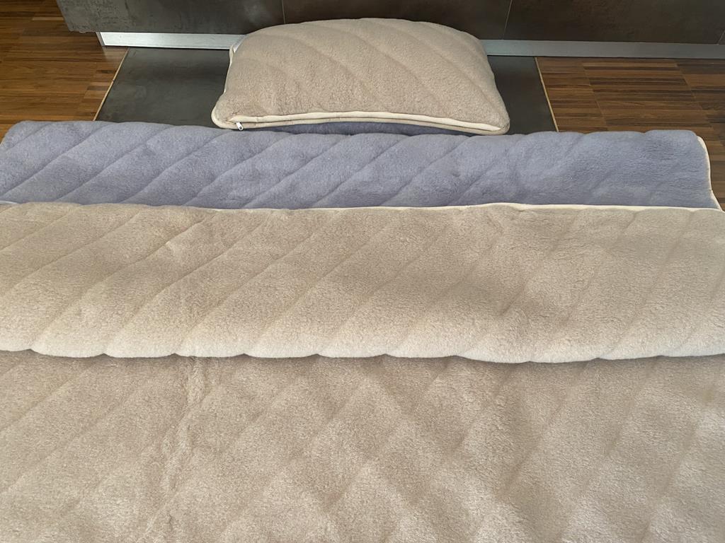 POŚCIEL Z WEŁNY ALPAKI ALPINA PASY + CAMEL JASNY PASY 140X200