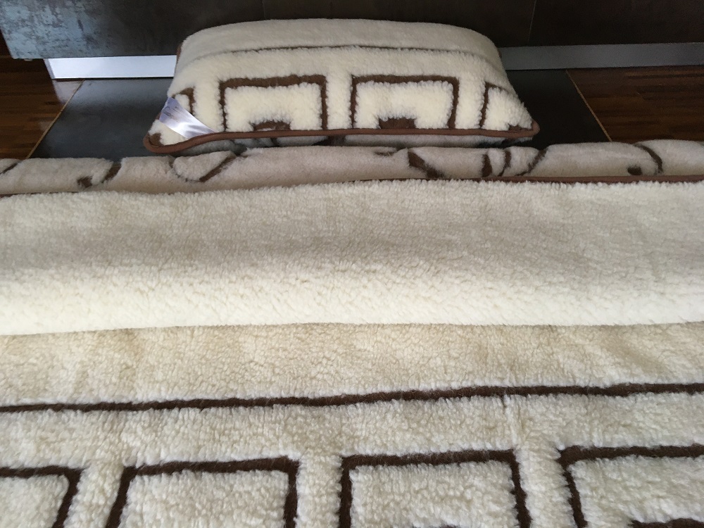 POŚCIEL WEŁNIANA CAMEL BOHO + MERYNOS TUMBLER GREKA 140x200 + MATERAC