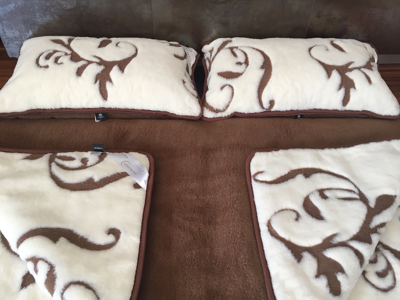 POŚCIEL WEŁNIANA CAMEL CIEMNY + KASZMIR SZLACHECKI 160x200 + PODKŁAD