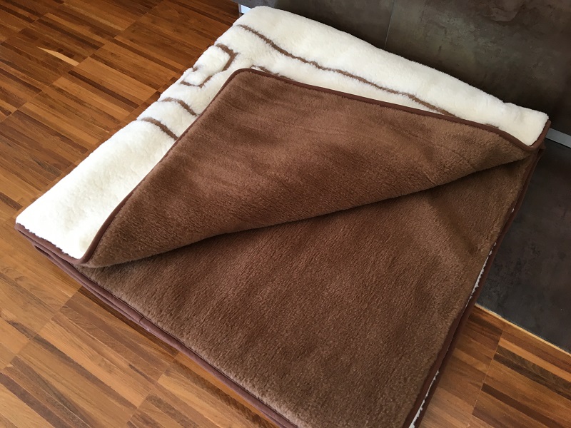 POŚCIEL WEŁNIANA CAMEL CIEMNY + MERYNOS TUMBLER GREKA 160x200