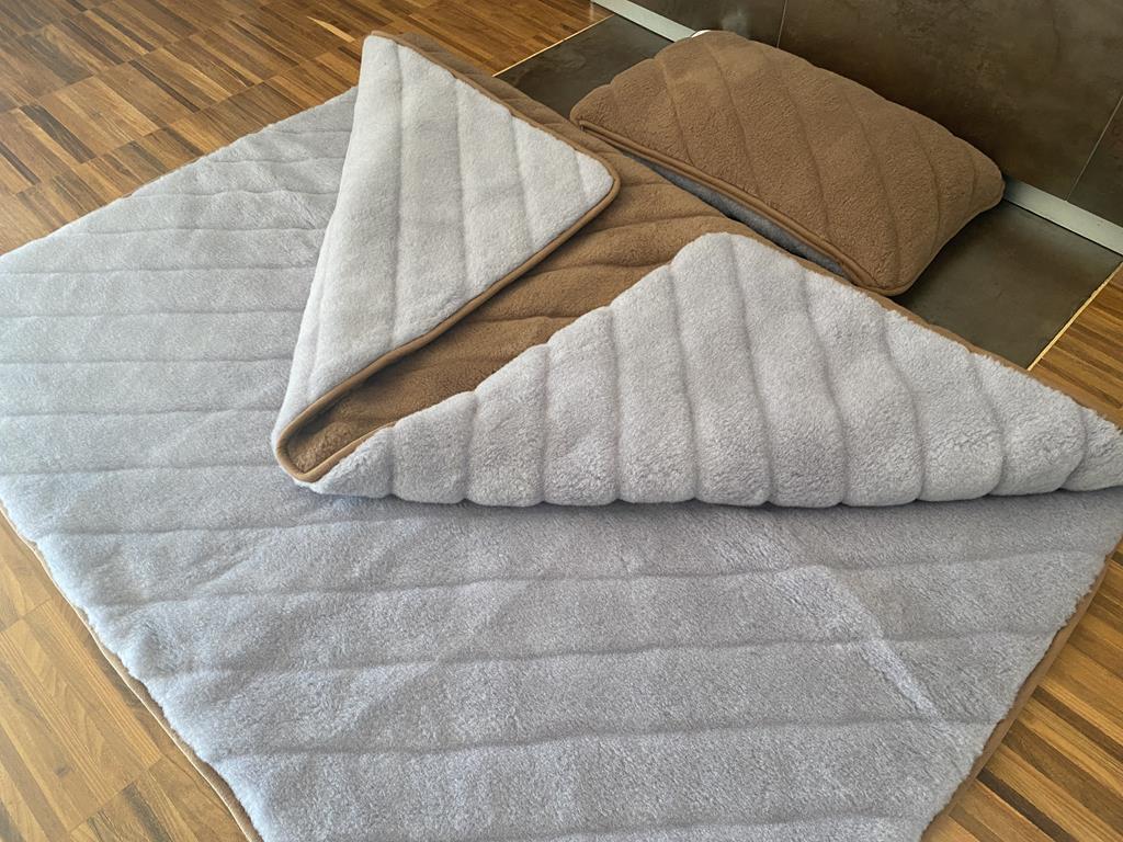 POŚCIEL Z WEŁNY ALPAKI SILVER PASY + CAMEL CIEMNY PASY 140X200 + PODKŁAD