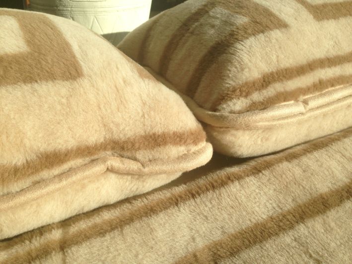 POŚCIEL WEŁNIANA CAMEL CAPPUCINO GREKA 200X200