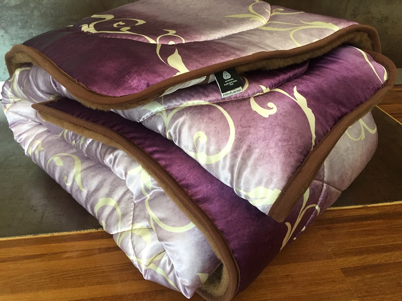 KOŁDRA WEŁNIANA CAMEL CIEMNY SATYNA VIOLET 140x200