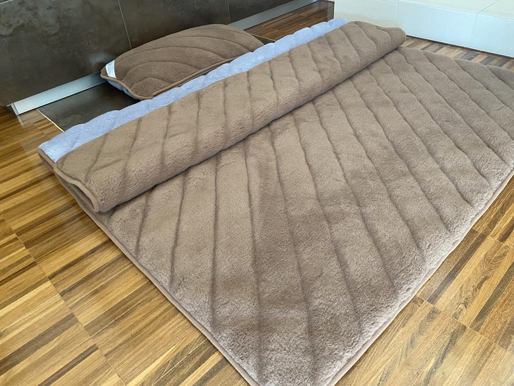 POŚCIEL Z WEŁNY ALPAKI ALPINA PASY + CAMEL CIEMNY PASY 140X200 + PODKŁAD