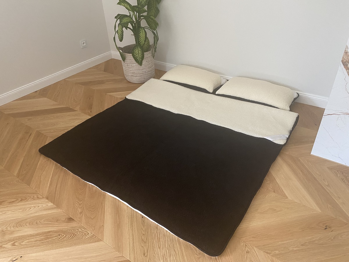 POŚCIEL WEŁNIANA MERYNOS TUMBLER CZARNY + TUMBLER 160X200 + MATERAC