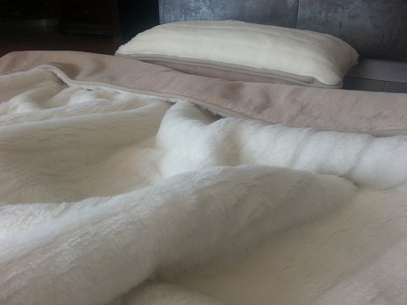 POŚCIEL Z WEŁNY CAMEL JASNY CAPPUCCINO + KASZMIR LUX PASY 140x200