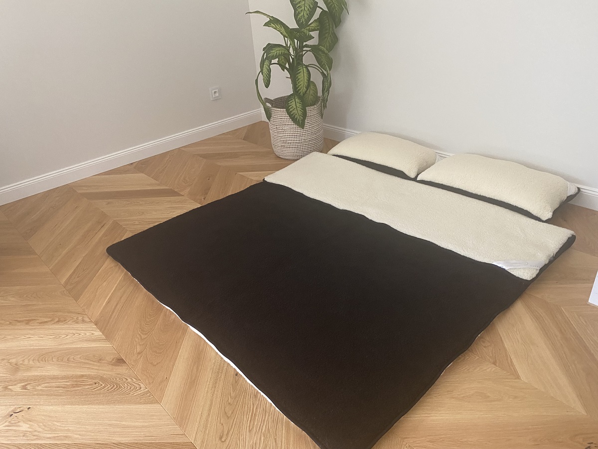 POŚCIEL WEŁNIANA MERYNOS TUMBLER CZARNY + TUMBLER 160X200 + MATERAC
