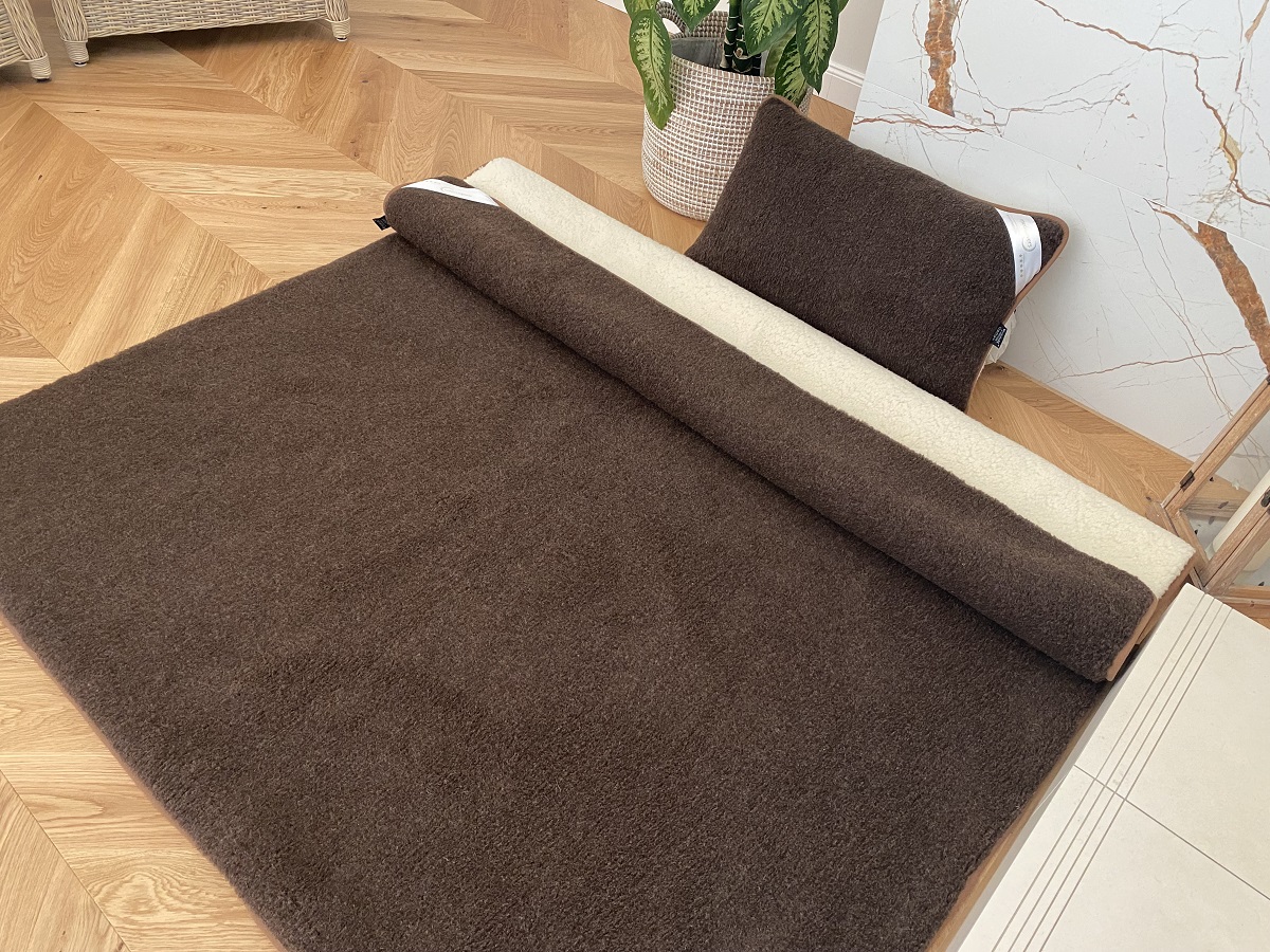 POŚCIEL Z WEŁNY MERYNOS SYBERIA DZIKI BRĄZ + MERYNOS TUMBLER 140x200