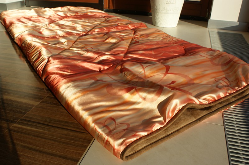 KOŁDRA WEŁNIANA CAMEL CIEMNY + SATYNA ORANGE 180X200