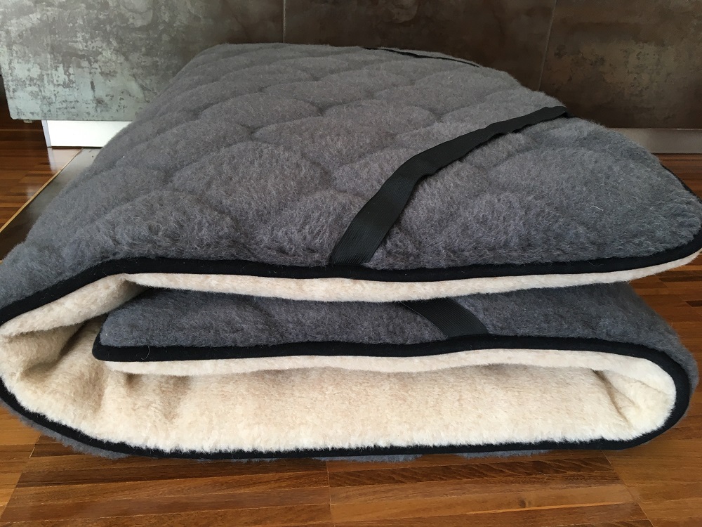 POŚCIEL WEŁNIANA ALPAKA CIEMNA CARO + CAMEL JASNY 240x200 + MATERAC