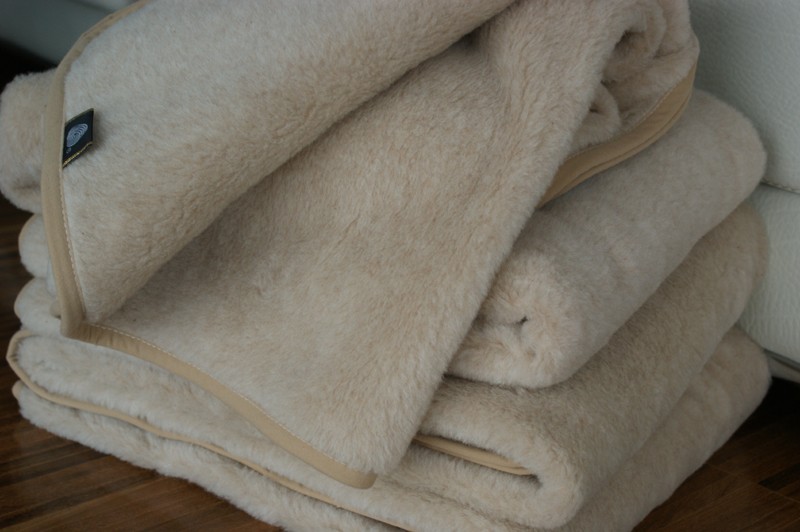 KOC WEŁNIANY 240x200 CAPPUCCINO JASNY