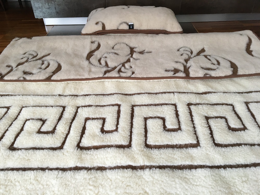 POŚCIEL WEŁNIANA CAMEL BOHO + MERYNOS TUMBLER GREKA 140x200 + MATERAC