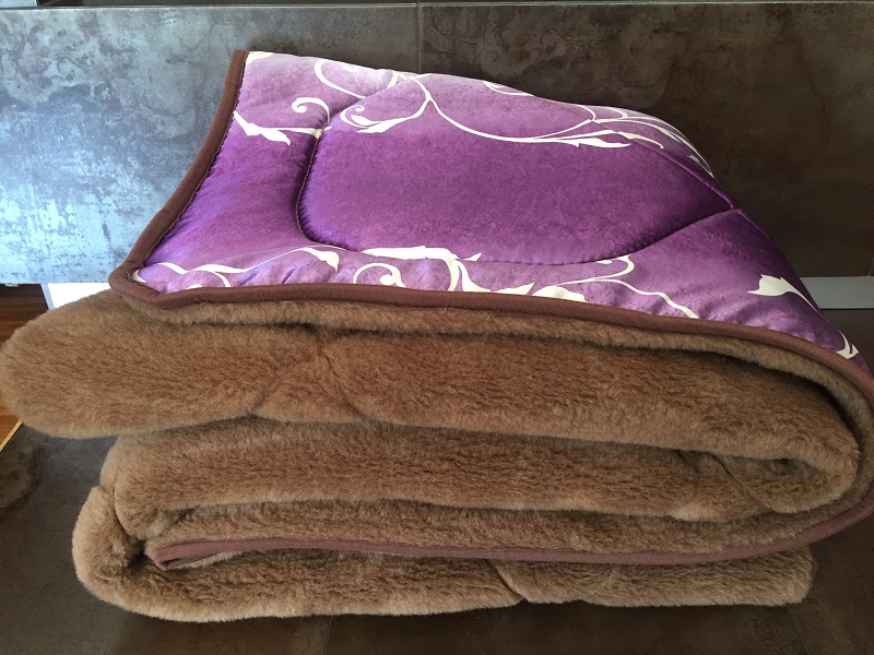 KOŁDRA WEŁNIANA CAMEL CIEMNY SATYNA VIOLET 140x200
