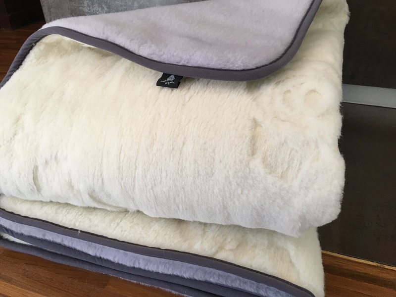 KOŁDRA Z WEŁNY ALPAKI ALPINA + KASZMIR RÓŻA BIAŁA 200x200