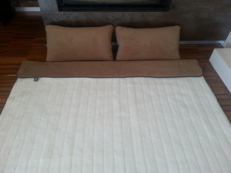 POŚCIEL WEŁNIANA CAMEL CIEMNY KRÓLEWSKI + KASZMIR LUX PASY 160x200 + MATERAC