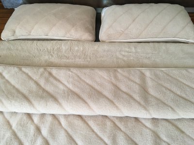 POŚCIEL WEŁNIANA CAMEL JASNY PASY 160x200 + PODKŁAD