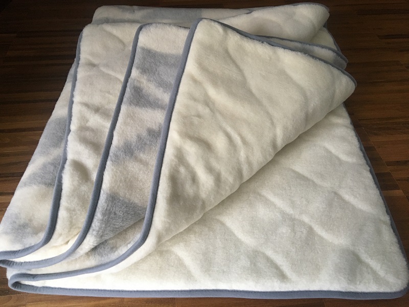 KOŁDRA Z WEŁNY ALPAKI TRIANGOLI + KASZMIR CARO 220X200