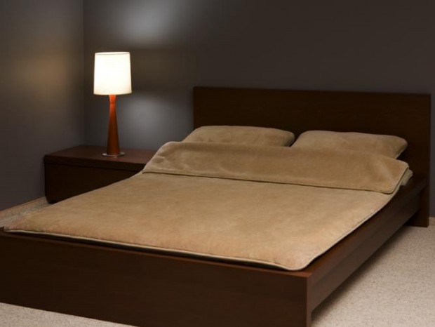 KOŁDRA WEŁNIANA 140x200 CAMEL LIGHT J+J