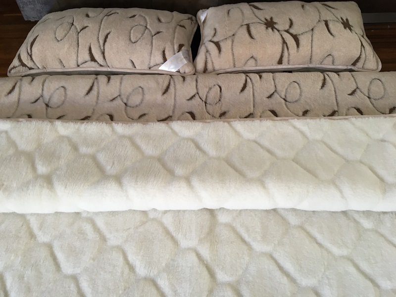 POŚCIEL WEŁNIANA CAMEL RAMPICANTI + KASZMIR CARO 160x200 + MATERAC