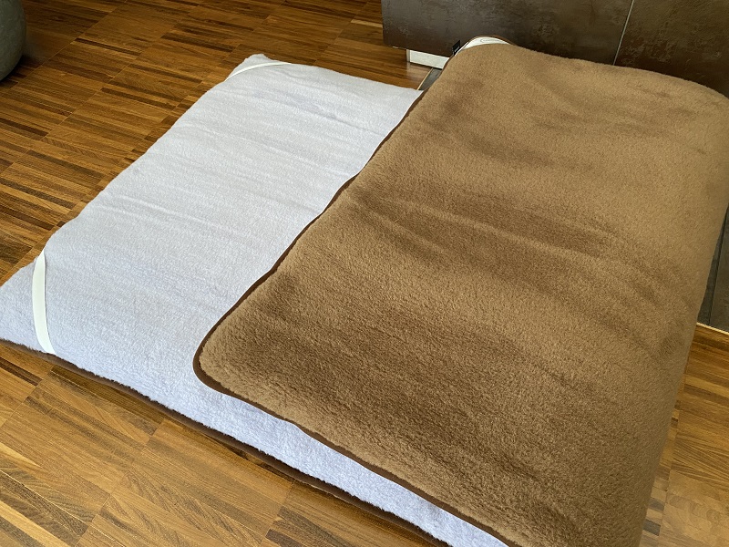 MATERAC WEŁNIANY ALPAKA SILVER + CAMEL CIEMNY 120X200