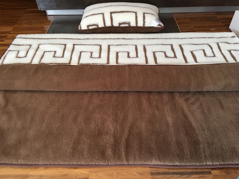 POŚCIEL WEŁNIANA CAMEL CIEMNY + MERYNOS TUMBLER GREKA 140x200 + PODKŁAD
