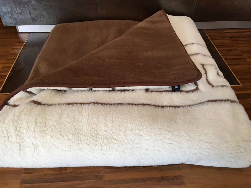 POŚCIEL WEŁNIANA CAMEL CIEMNY + MERYNOS TUMBLER GREKA 160x200