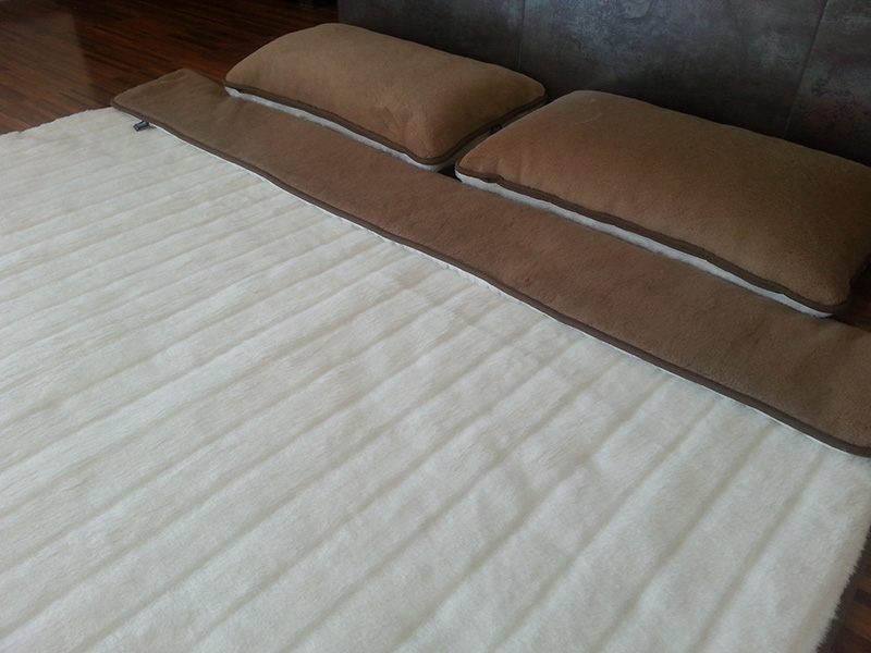 POŚCIEL WEŁNIANA CAMEL CIEMNY KRÓLEWSKI + KASZMIR LUX PASY 160x200 + MATERAC