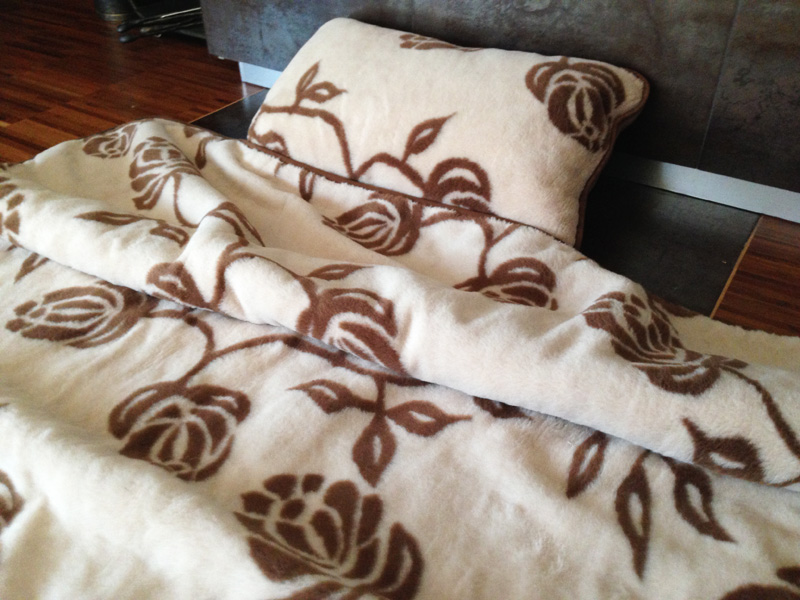KOŁDRA WEŁNIANA CAMEL CAPPUCCINO TULIPAN 140X200
