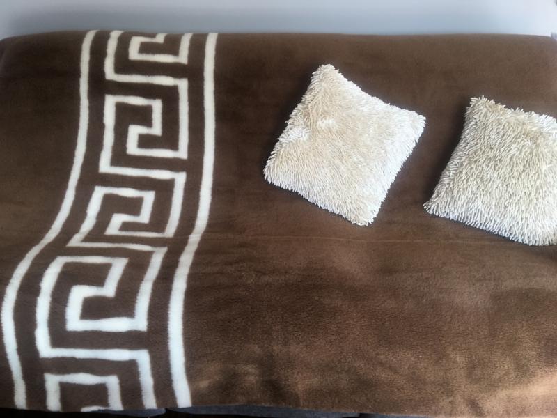 KOC WEŁNIANY CAMEL CIEMNY GREKA 160x200