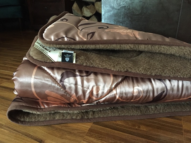 KOŁDRA WEŁNIANA CAMEL KWIAT LOTOSU 220x200