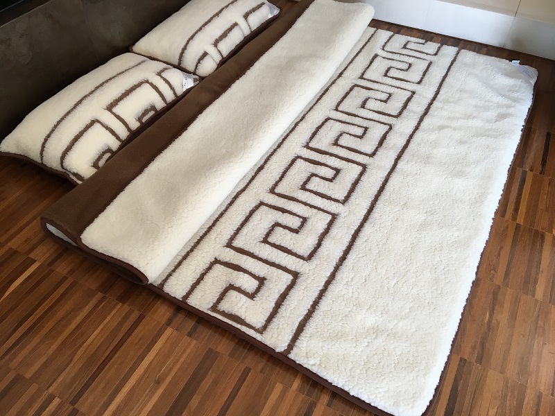 POŚCIEL WEŁNIANA CAMEL CIEMNY + MERYNOS TUMBLER GREKA 160x200