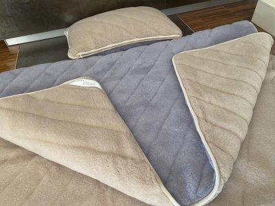 POŚCIEL Z WEŁNY ALPAKI ALPINA PASY + CAMEL JASNY PASY 140X200 + PODKŁAD