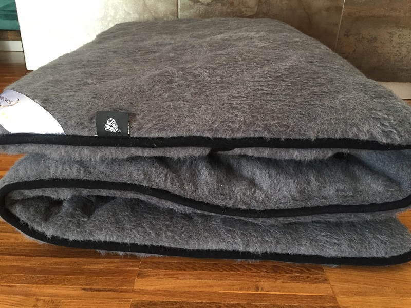 MATERAC WEŁNIANY ALPAKA CIEMNA CARO / ALPAKA CIEMNA CARO 120X200