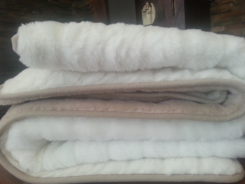 KOŁDRA WEŁNIANA CAMEL JASNY + KASZMIR LUX PASY 240X200