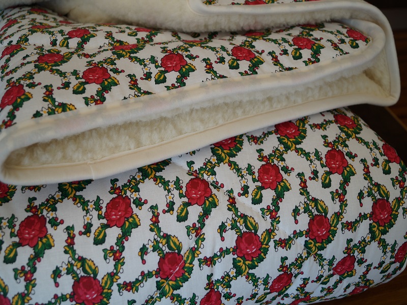 Kołdra orientalna Merynos + Bawełna Kolekcja ROSES 160x200